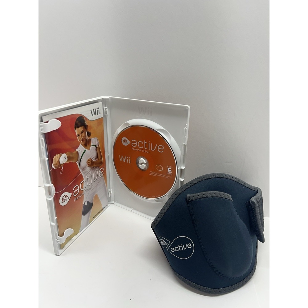 EA Sports Active: Personal Trainer (Nintendo Wii, 2004) With‎ Manual & Leg Strap - Picture 2 of 3